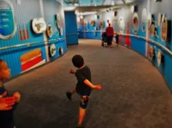 LittleMan Dancing in the hall Behind the Scenes Georgia Aquarium 1