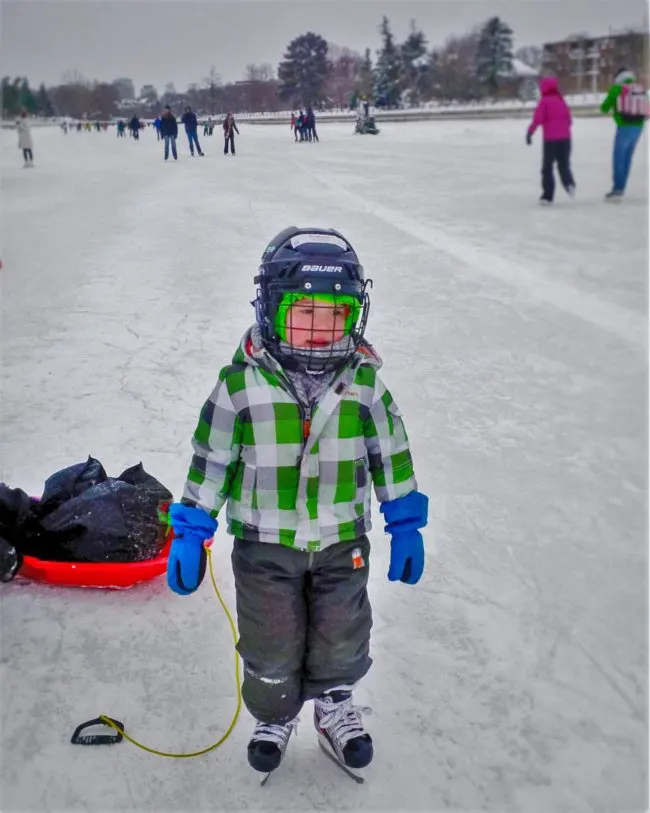 Skating Rideau Canal Winterlude Ottawa 2