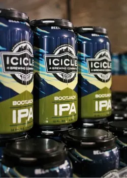 Canned IPA at Icicle Brewing 1 2traveldads.com