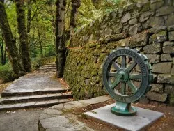 Rest Area at Wahkeena Falls Waterfall Area Columbia Gorge Oregon 1