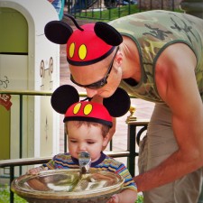 Rob-Taylor-and-LittleMan-Drinking-Fountain-Disneyland-225x225.jpg