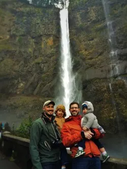 Taylor Family at Multnomah Falls Oregon 2traveldads.com