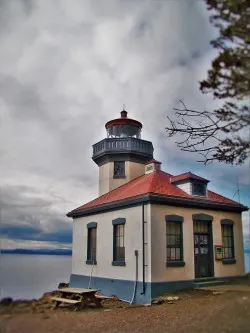 Lime Kiln Lighthouse San Juan Island Washington 2traveldads.com