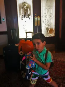 LittleMan with Suitcases Trunki Casa Marina 1