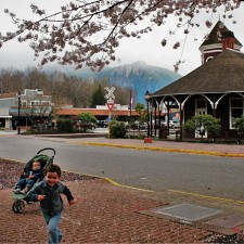Old Snoqualmie Train Depot with Cherry Blossoms Washington 10 (1)