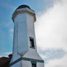 Point Wilson Lighthouse Fort Worden Port Townsend 2traveldads.com
