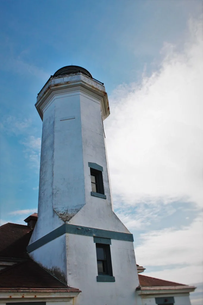 Point Wilson Lighthouse Fort Worden Port Townsend 2traveldads.com