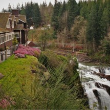 Salish Lodge Above Snoqualmie Falls Washington 2traveldads.com
