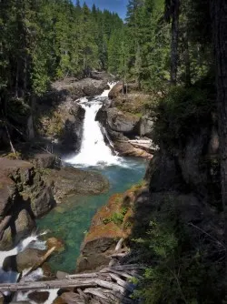 Silver Falls in Mt Rainier National Park 2traveldads.com