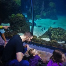 Chris Taylor and TinyMan in Shark Tube at Denver Downtown Aquarium 1