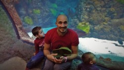 Rob Taylor and Dudes in Shark Tube at Denver Downtown Aquarium 1
