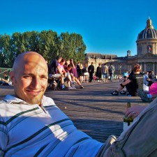 Rob Taylor sitting on Pont des Arts Paris 1