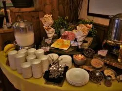 Breakfast buffet at Sierra Restaurant at Tenaya Lodge Yosemite 1