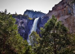 Bridal-Veil-Falls-from-Valley-Floor-in-Yosemite-National-Park-5-e1463803397537-250x182.jpg