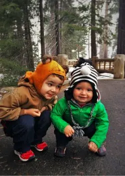 Taylor Kids and Giant Sequoias at General Sherman tree in Sequoia National Park with Kids 2traveldads.com (1)