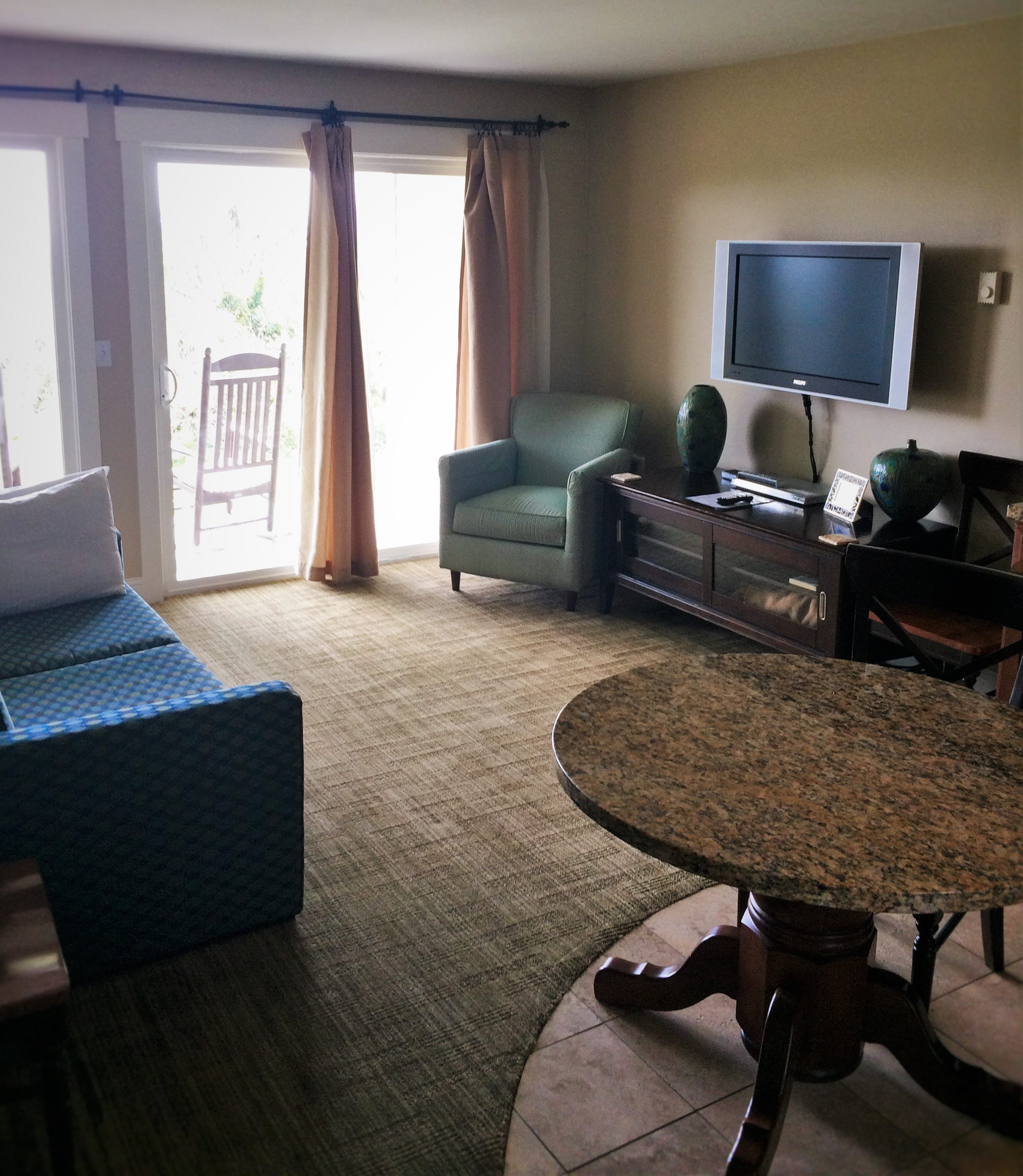 Living room in Condo unit at Pacific Reef Hotel Gold Beach Oregon Coast