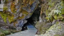 Entrance to Oregon Caves path