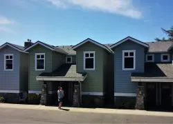 Condo units at Pacific Reef Hotel Gold Beach Oregon Coast