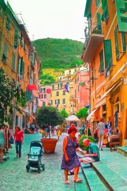 Narrow Street in Manarola Cinque Terre Italy 1e