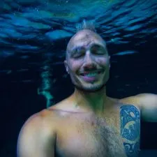 Rob Taylor underwater at Cenotes Dos Ojos