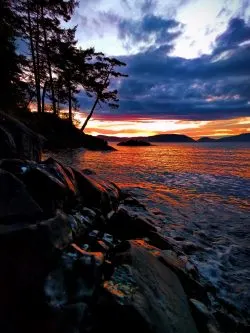 Sunset with rocks at Washington Park Anacortes 1