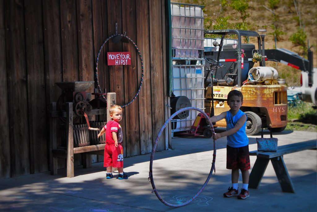 Taylor Kids Hula Hooping at AniChe Cellars Underwood Columbia River Gorge 2