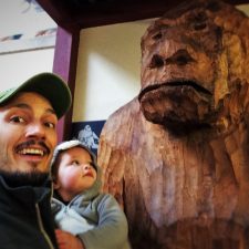 Rob Taylor and TinyMan with Sasquatch in Pike Place Market 1