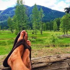 Rob Taylor feet a Cle Elum River Campground 1