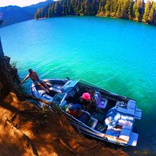 Taylor-Family-boating-at-Lake-Cushman-Olympic-Peninsula-1-225x225.jpg