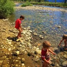 Taylor Kids playing in Cle Elum River 1