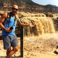 Rob Taylor at Hukou Falls Shaanxi 1