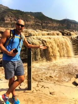 Rob Taylor at Hukou Falls Shaanxi 1