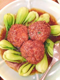 meatballs-and-bok-choy-in-shanghai-1