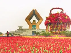 Flowers at Heshi Dagoba Famen Temple 1