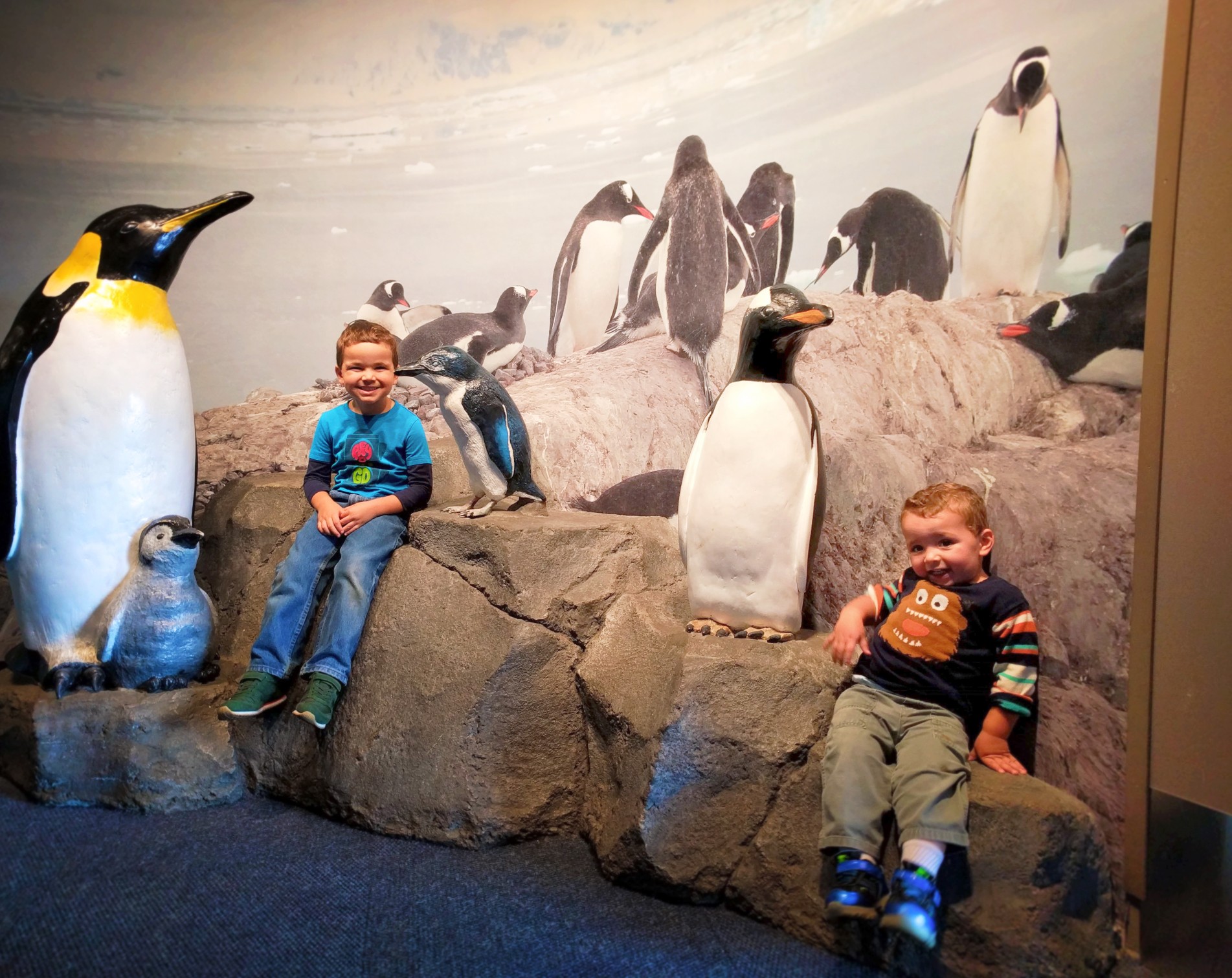 Taylor Kids with Penguins at Tennessee Aquarium 1