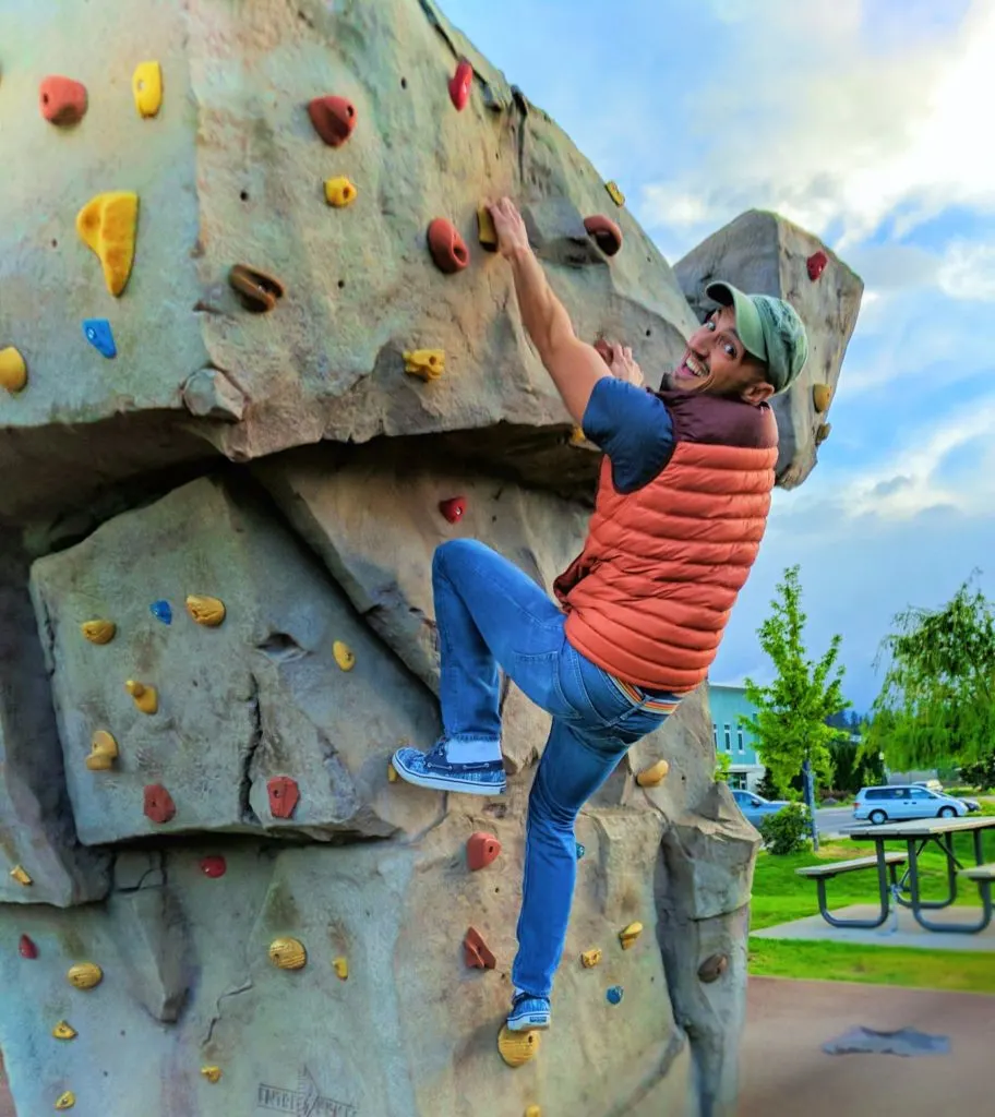 Rob Taylor Climbing rockwall at Waterfront Park Hood River 2