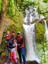 Taylor Family at Falls Creek Falls Carson Washington 3
