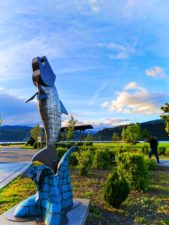Taylor Family with Salmon Sculpture at Waterfront Park Hood River 2