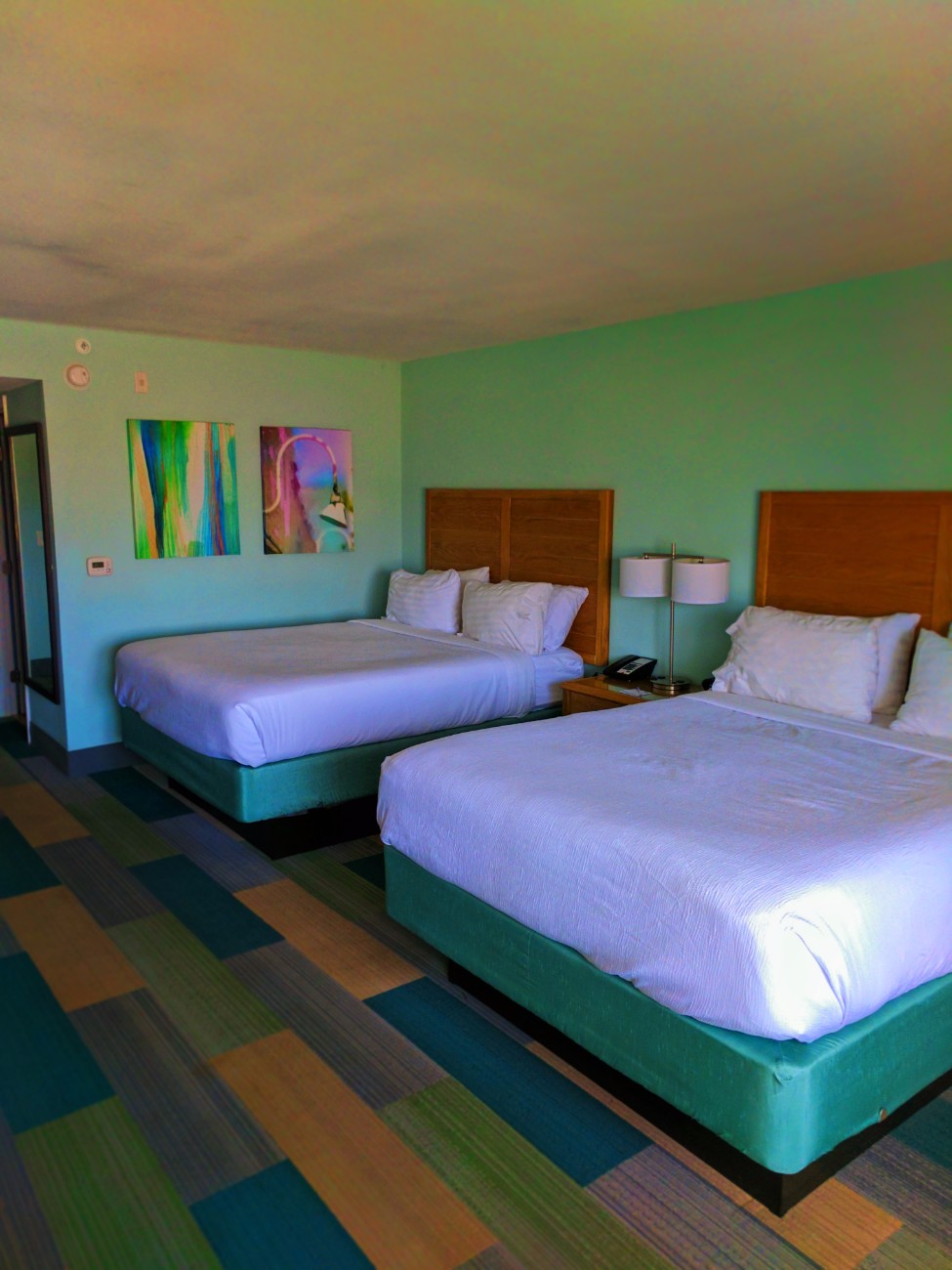 Double Queen room at Holiday Inn Resort Jekyll Island Golden Isles Georgia 2