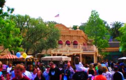 Golden Horseshoe Frontierland Disneyland 1