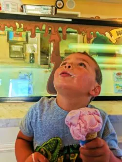 Taylor Family at Doc Burnsteins Ice Cream Lab Orcutt Santa Maria Valley 4