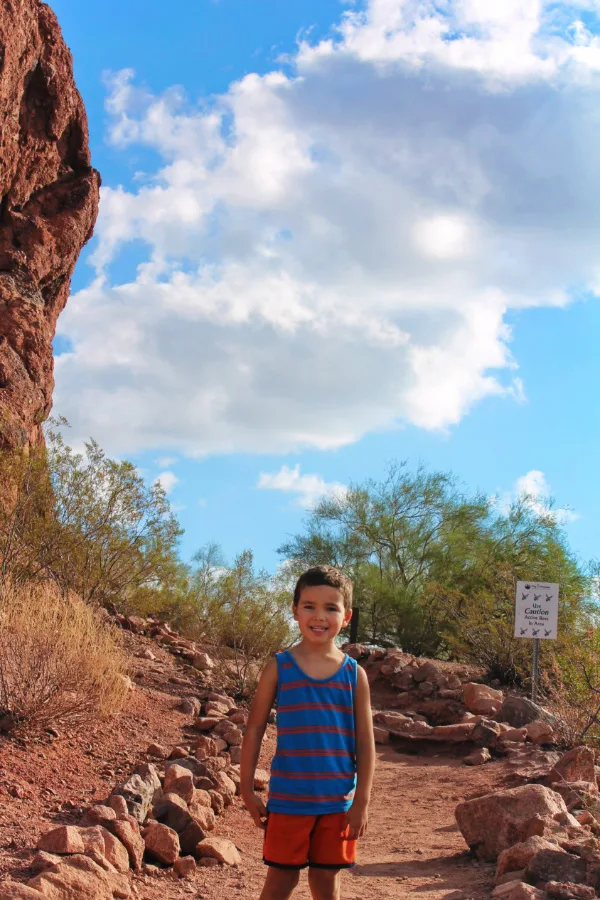 Taylor Family hiking at Hole in the Rock at Papago Park Phoenix Tempe 2