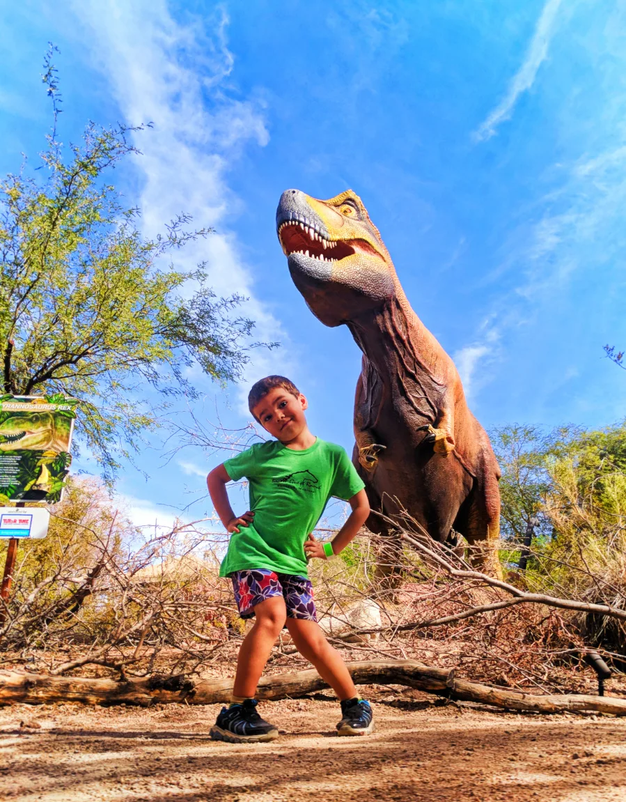 Taylor family with Dinosaur exhibit Phoenix Zoo Tempe 1