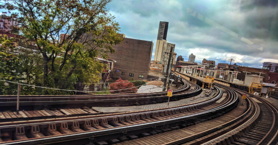 Curved Tracks Uptown Chicago from EL Platform 1