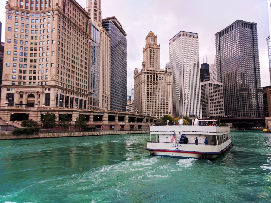 boat tour chicago downtown