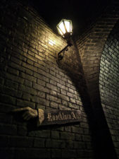 Knockturn Alley Diagon Alley Universal Studios Florida Orlando Empty at night 1