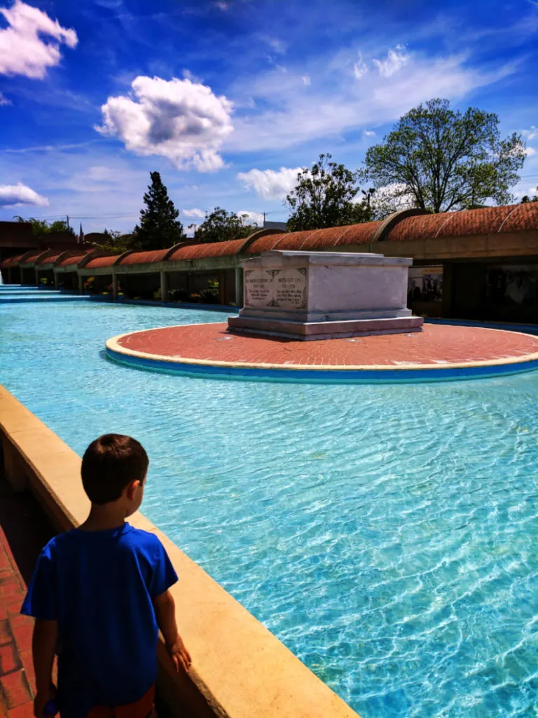 Reflecting Pool and Crypt at Martin Luther King Jr National Historic Site Atlanta 2