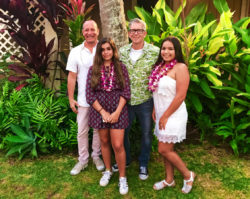 2DadsWithBaggage family on Kauai Hawaii 1