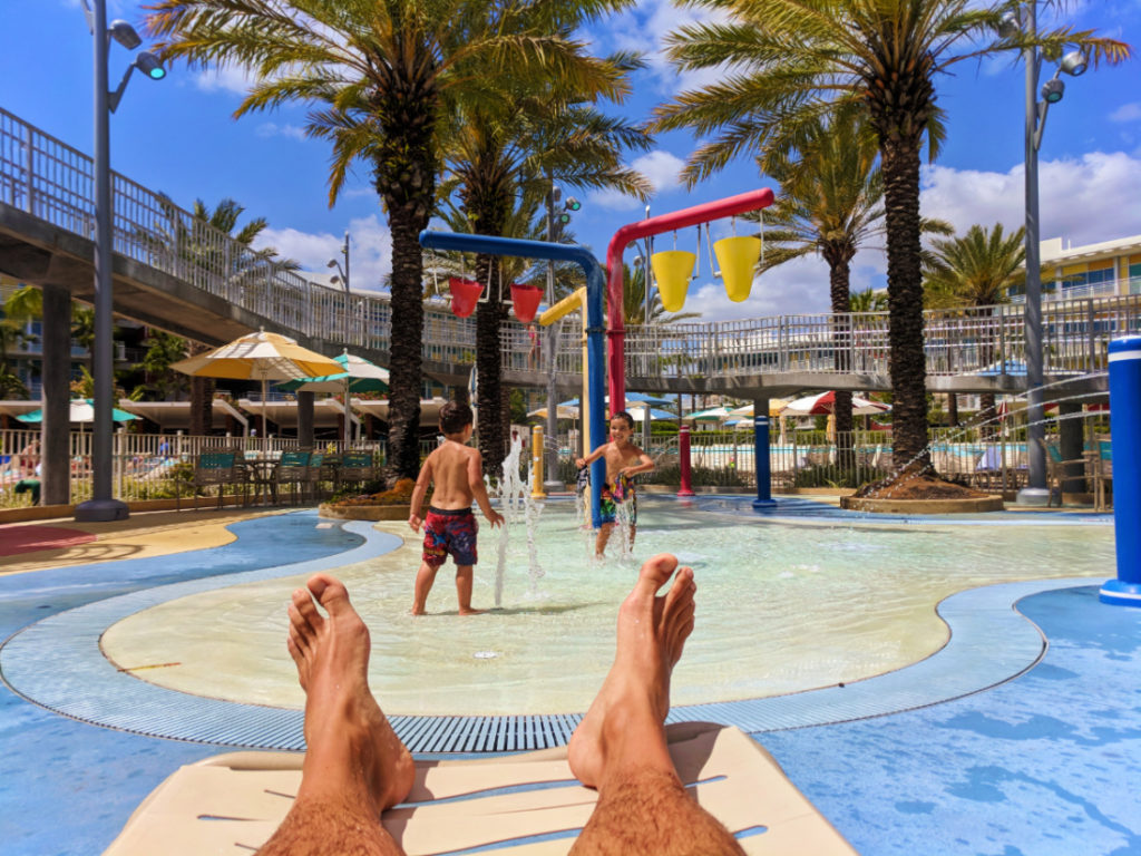 Taylor-Family-by-kids-splash-zone-pool-at-Universal-Cabana-Bay-Resort-Orlando-Florida-2-1024x768.jpg