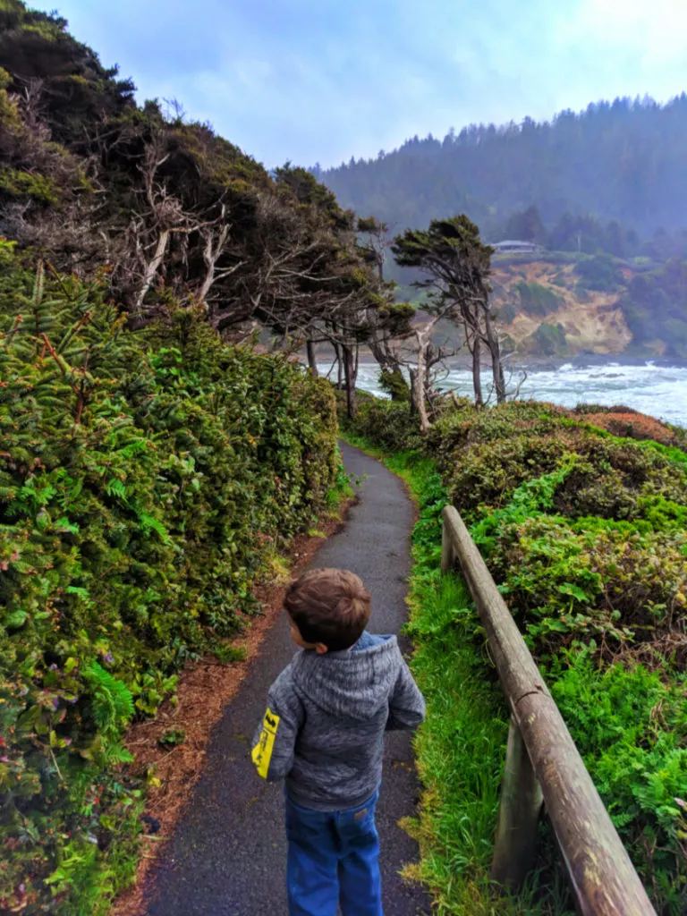 Taylor family hiking at Cape Perpetua Florence Oregon Coast 5